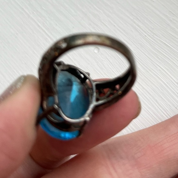 Vintage HUGE Blue Topaz and 925 Sterling Silver Ring, Boho Chunky Cocktail - Picture 9 of 12